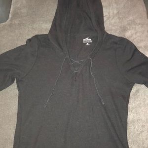 Black hollister ribbed sweatshirt/hoodie